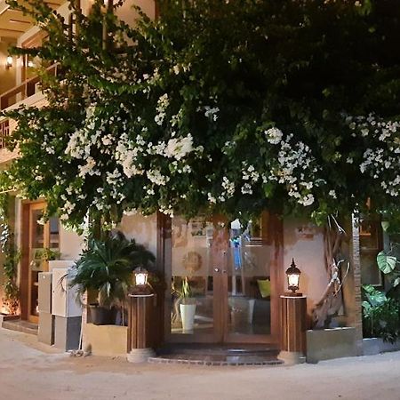 Maladiwa Beach & Spa Maafushi Exterior photo