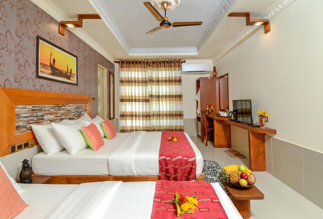 Maladiwa Beach & Spa Maafushi Exterior photo