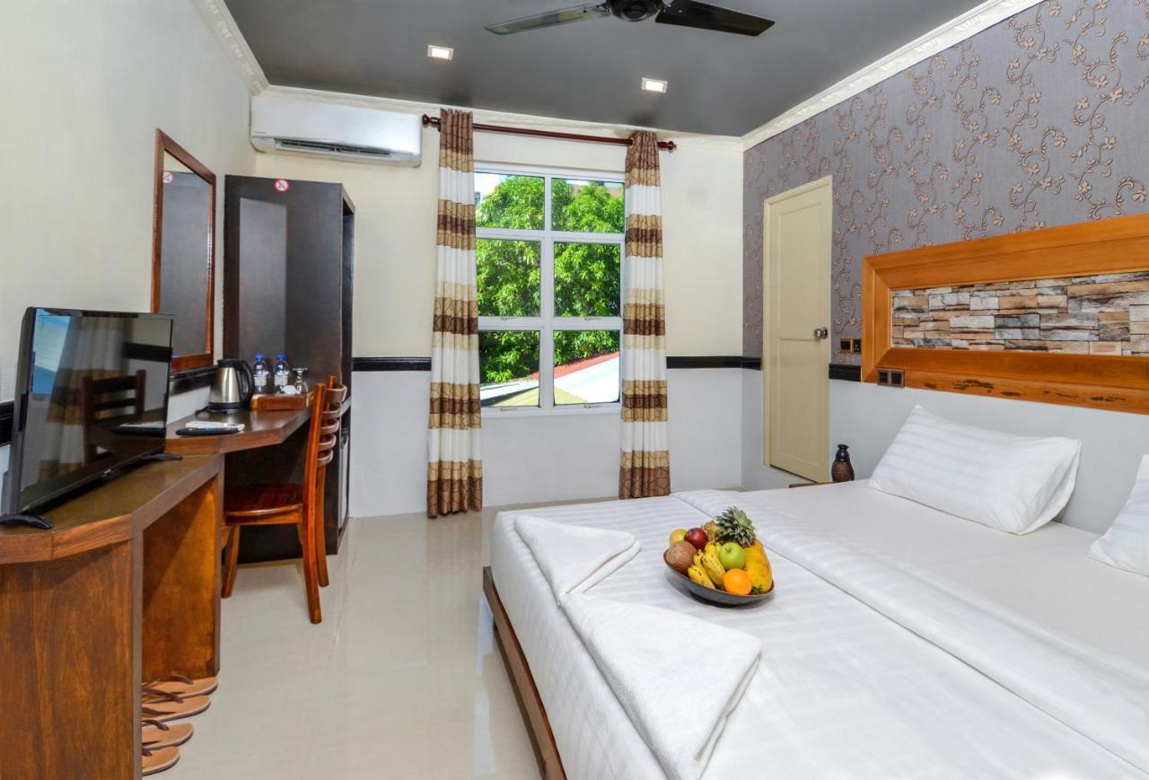 Maladiwa Beach & Spa Maafushi Exterior photo